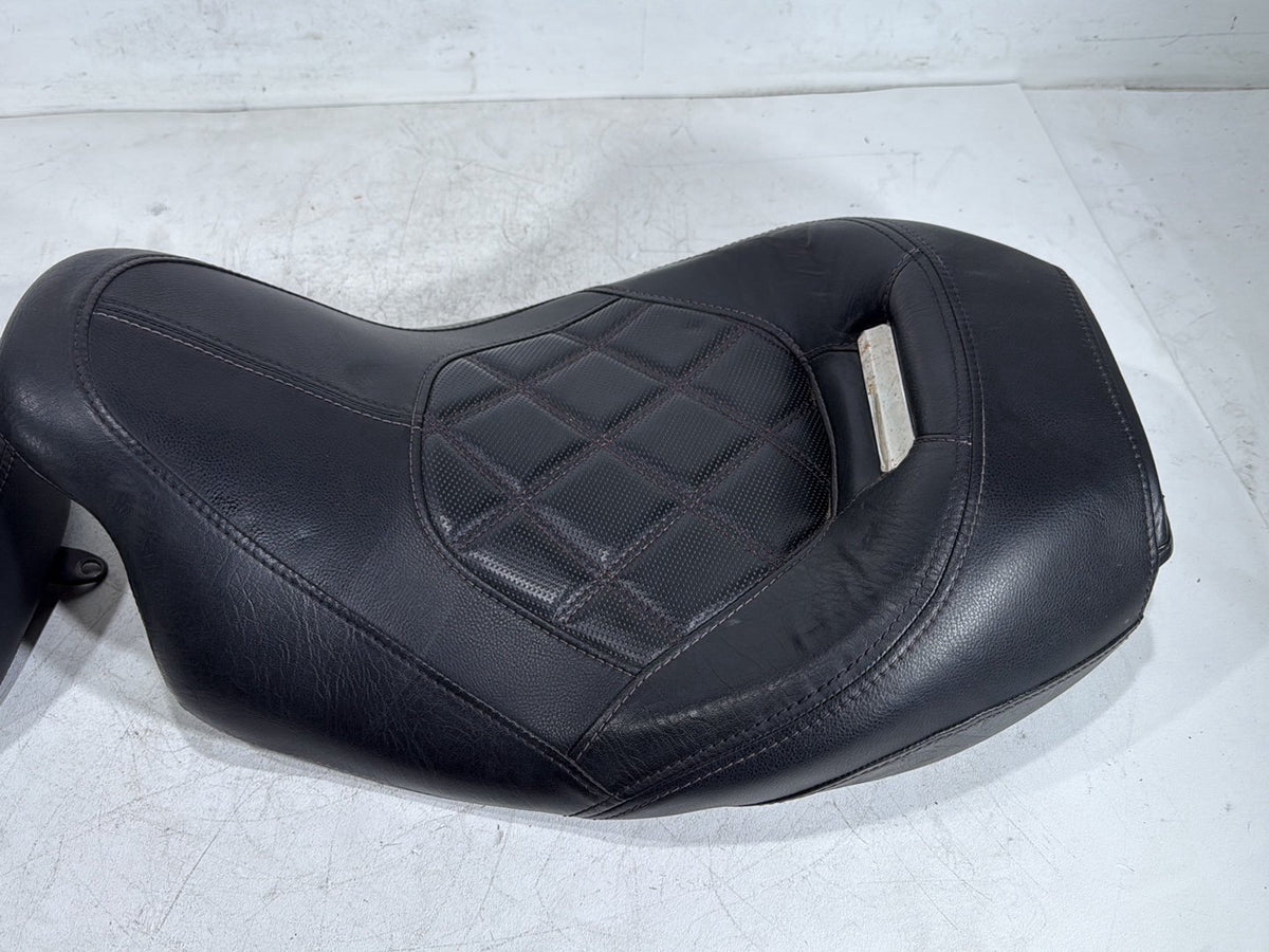 2011 Harley Road Glide Touring FLTRX Passenger Rider Driver Seat Saddle Pillion
