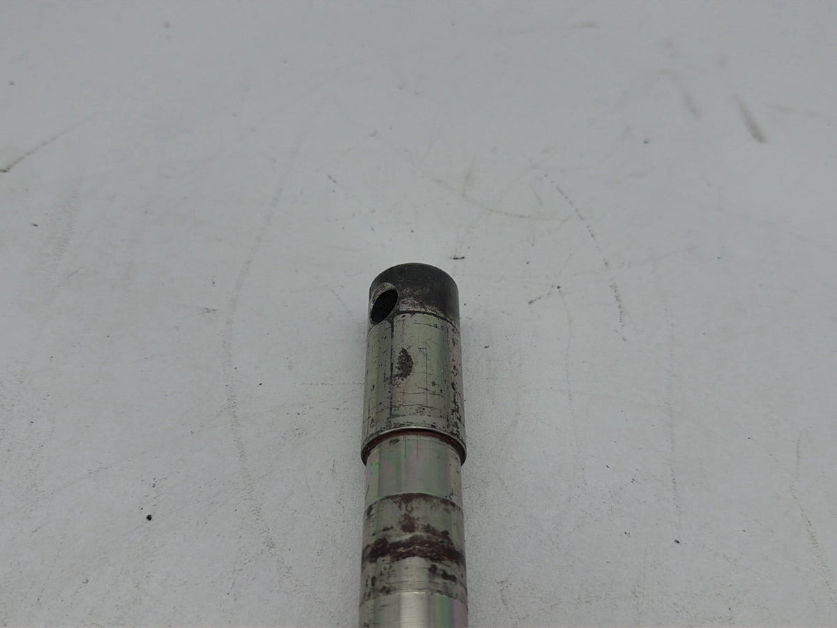 2007 Harley Dyna Street Bob FXDBI OEM Front Wheel Axle Bolt Shaft