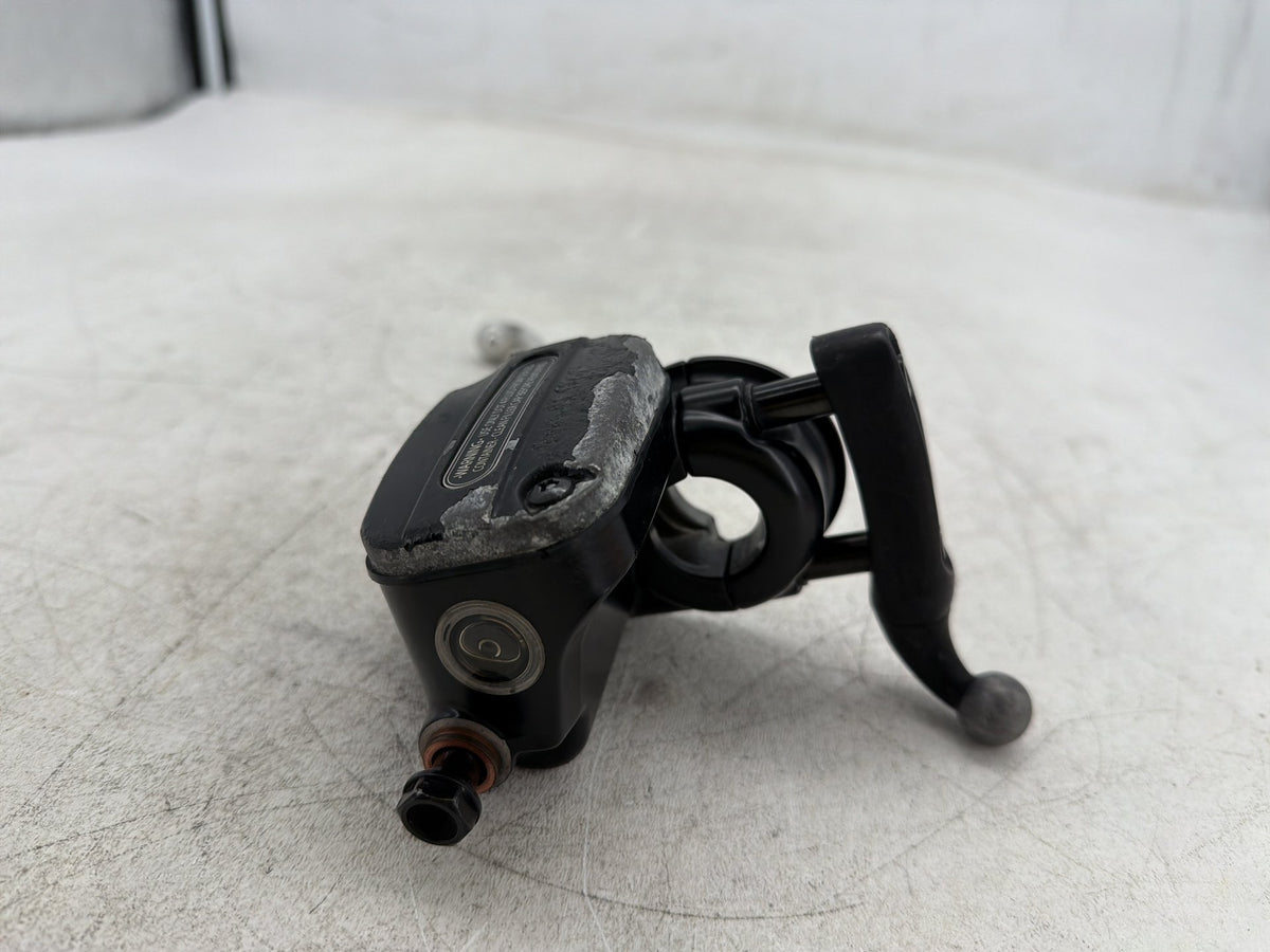 2010 Harley Electra Glide Touring OEM Front Right Brake Lever Master Cylinder