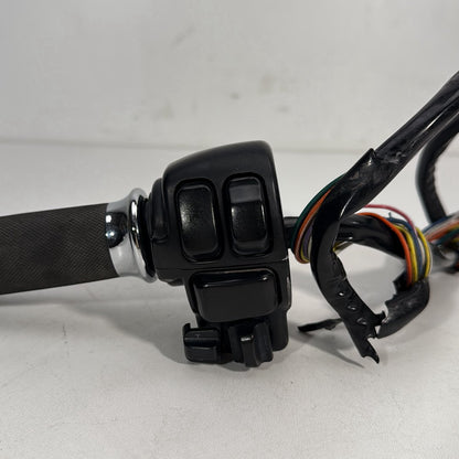 1999 - 2006 Harley-Davidson Touring Electra Glide Ultra Left Turn Signal Headlight Switches Controls 71567-96