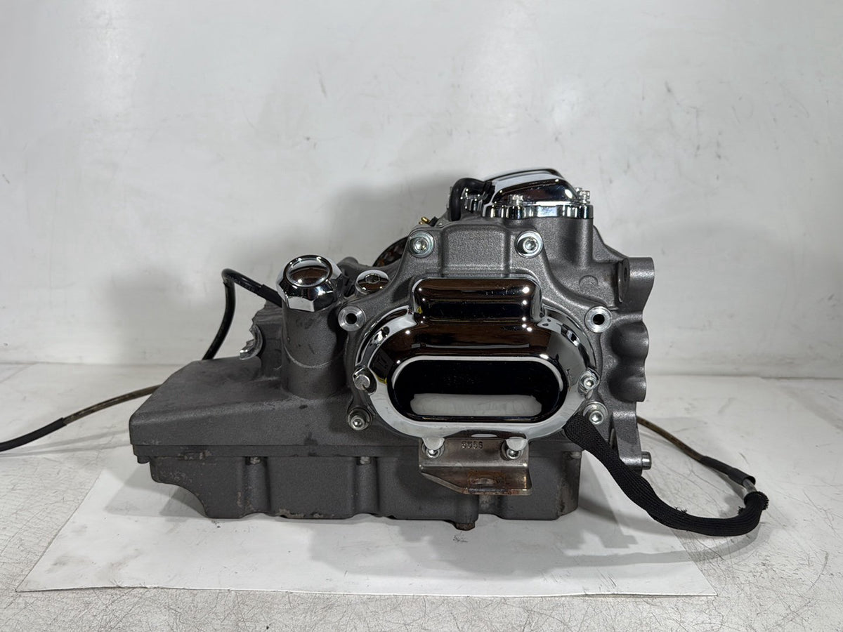 2013 Harley Electra Touring CVO OEM 6 Speed Transmission Gearbox 32K * CRACKED *