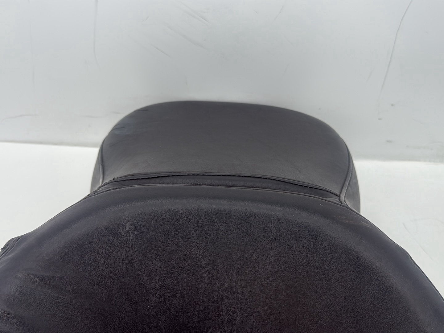 2005 Harley Touring FLHRCI Road King Classic OEM Passenger Rider Driver Seat Saddle