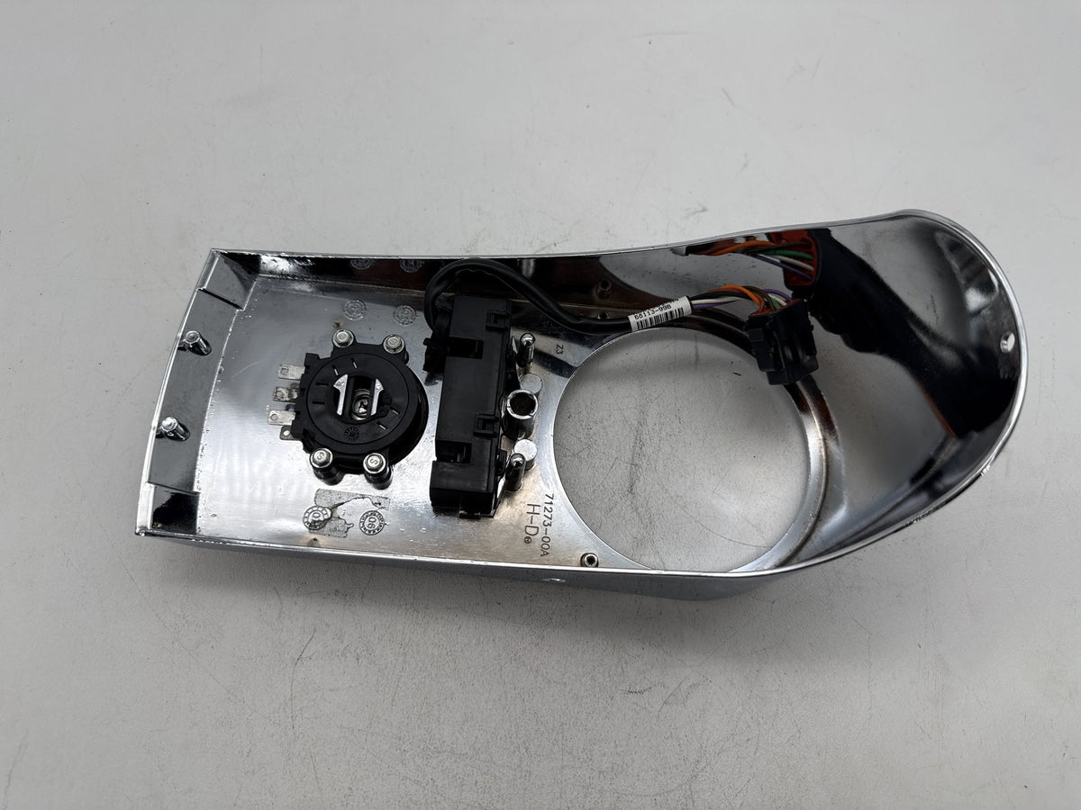 2008 Harley Softail Custom FXSTC OEM Fuel Gas Tank Dash Console NOKey