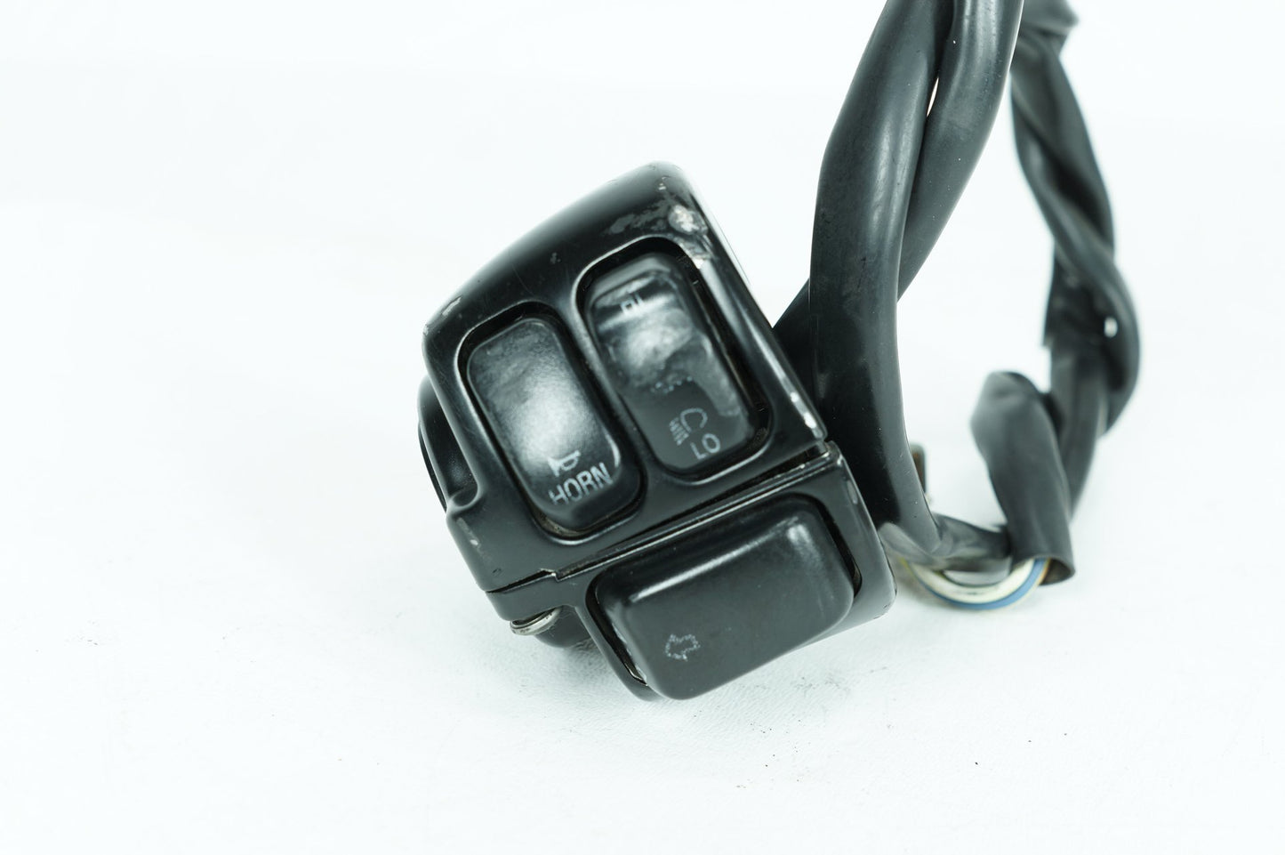 1999 - 2006 Harley-Davidson Softail Fat Boy Left Turn Signal Headlight Switches Controls 71682-06A