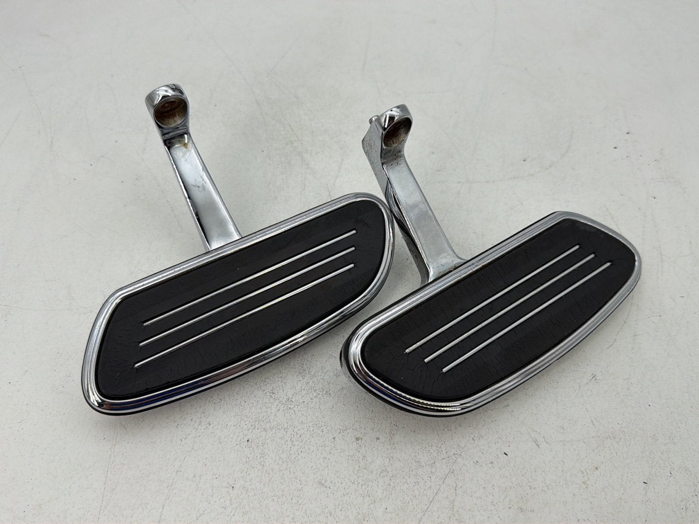 2007 - 2012 Harley-Davidson Touring Street Glide Left & Right Passenger Floorboard Foot Rest