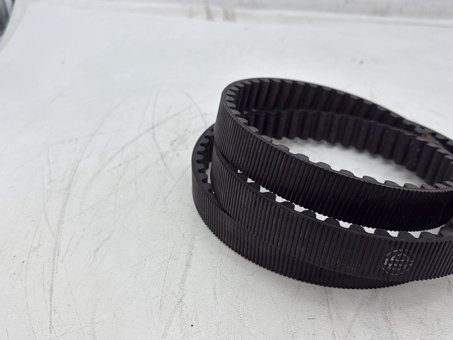 2005 Harley Heritage Softail Classic FLSTCI OEM Rear Drive Belt 135T 1-1/8"