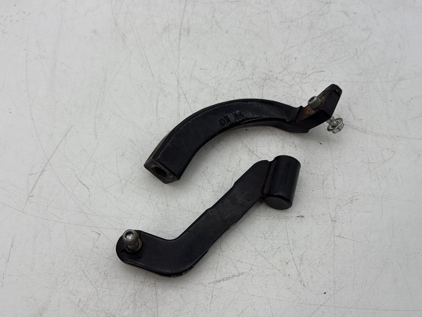 2005 Harley Touring FLHRCI Road King Classic OEM Left 1 Footboard Mount Bracket
