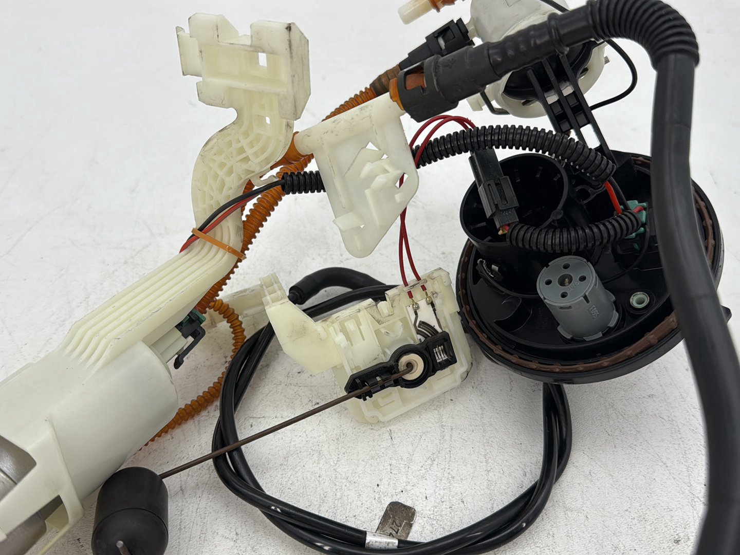 2018 Harley Electra Glide Touring Ultra Fuel Pump Gas Gasoline Petrol Sending
