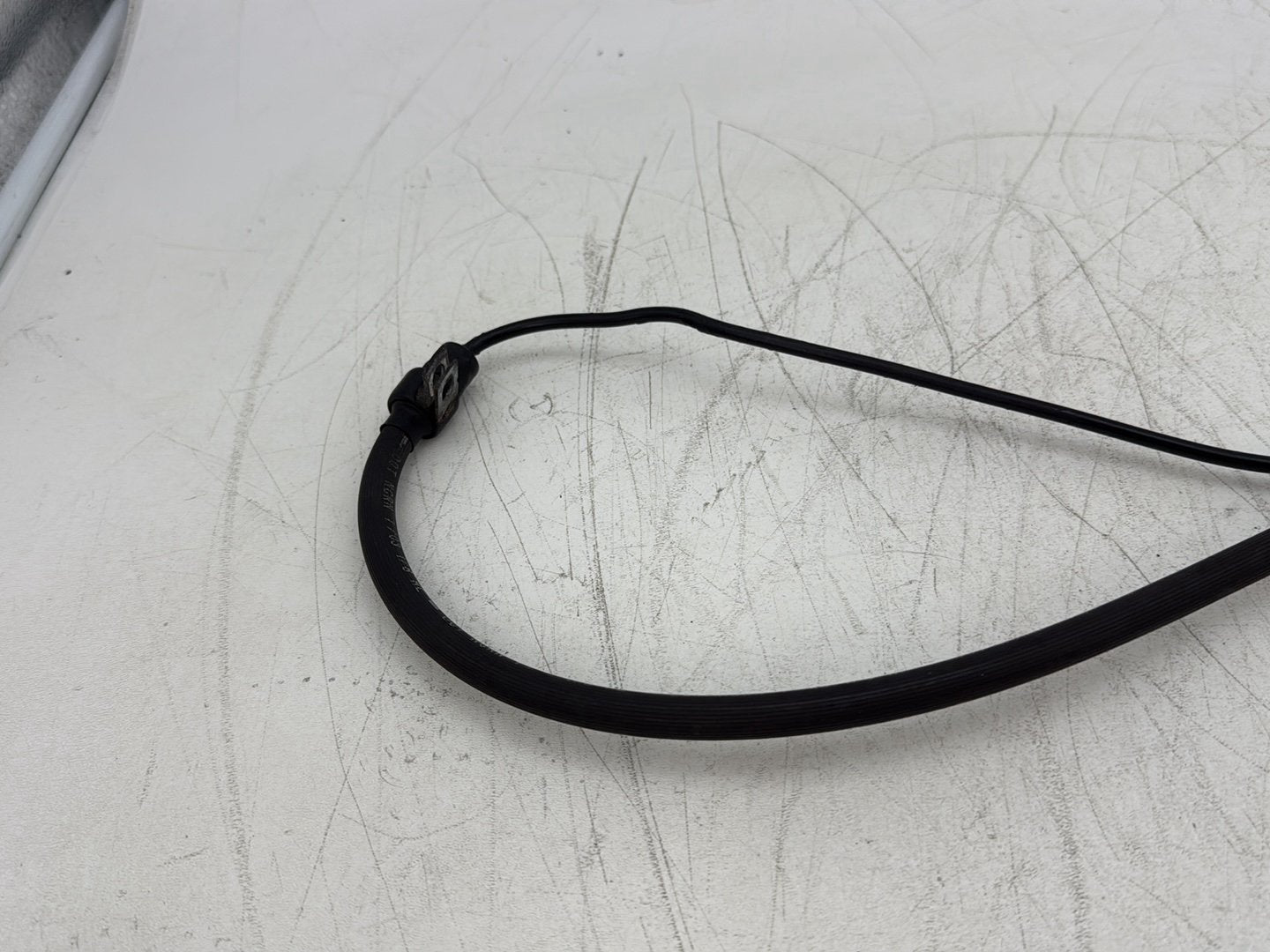 2004 Harley Sportster XL883C 883 Custom OEM Front Brake Hose Line Pipe
