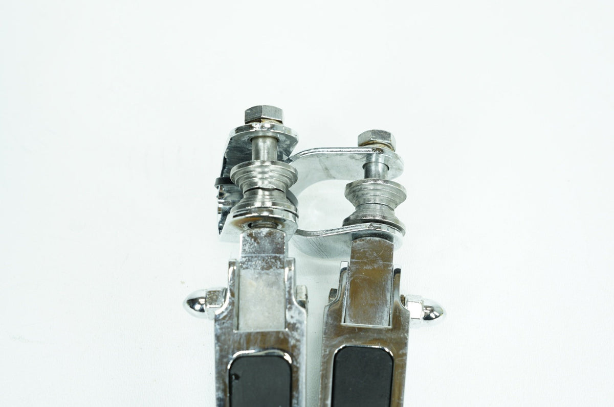 2013 Harley Touring FLHX Street Glide OEM Front Right Left Highway Foot Pegs