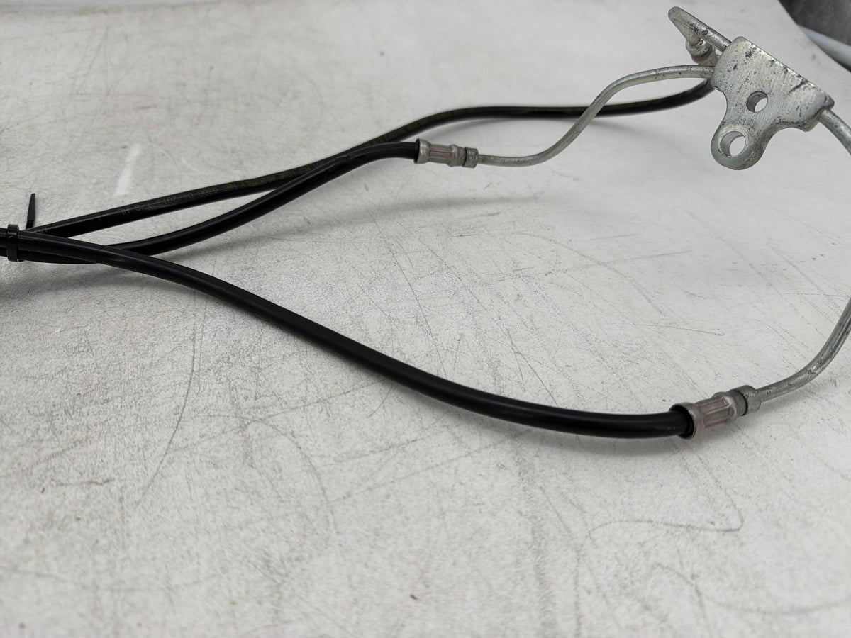 2013 Harley Electra Glide Touring FLHTCU OEM Front Brake Hose Line Pipe NON-abs