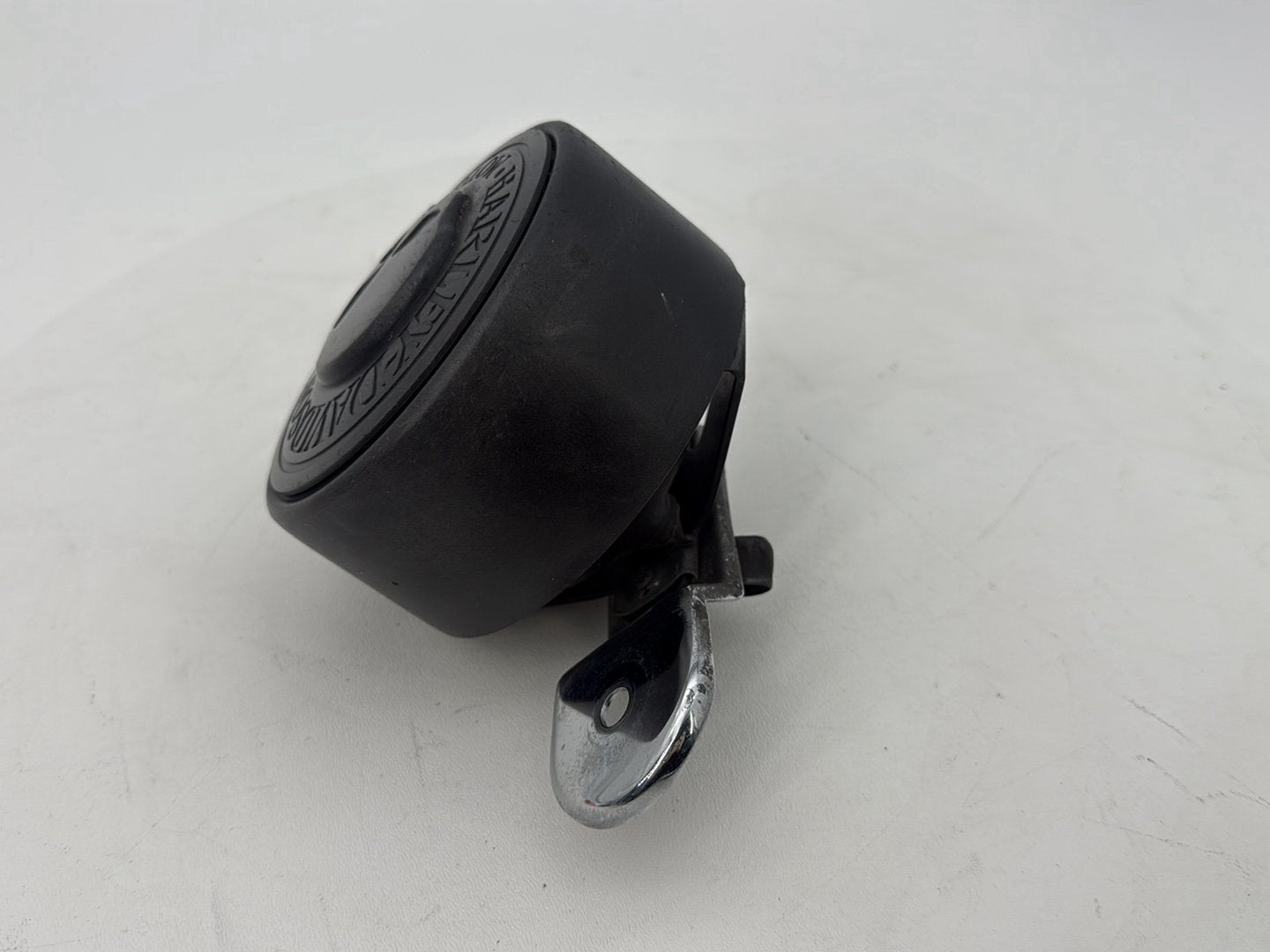 2007 - 2017 Harley-Davidson Dyna Wide Glide Horn Signal Klaxon Chrome Cover 69060-90F