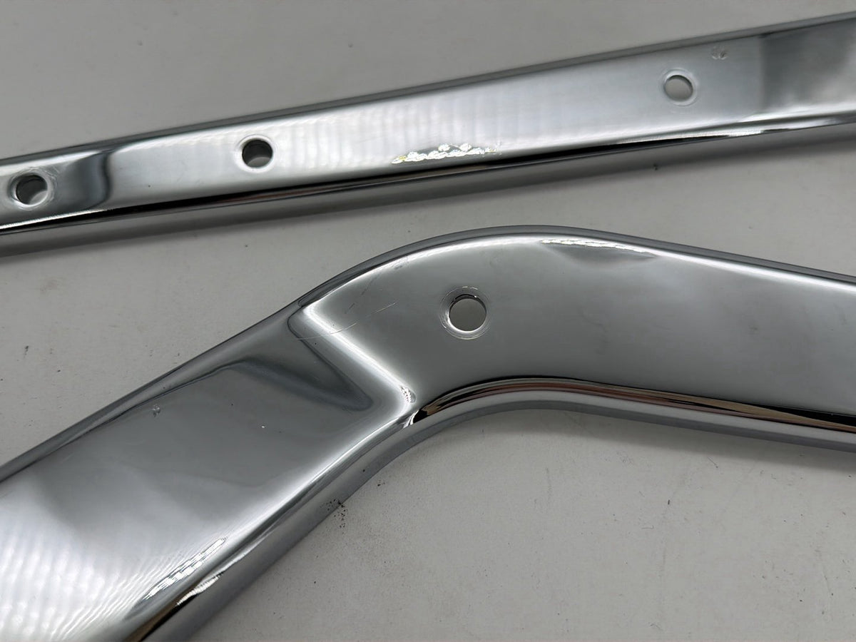 2015 Harley Softail Deluxe FLSTN OEM Rear Left Right Fender Struts Bracket