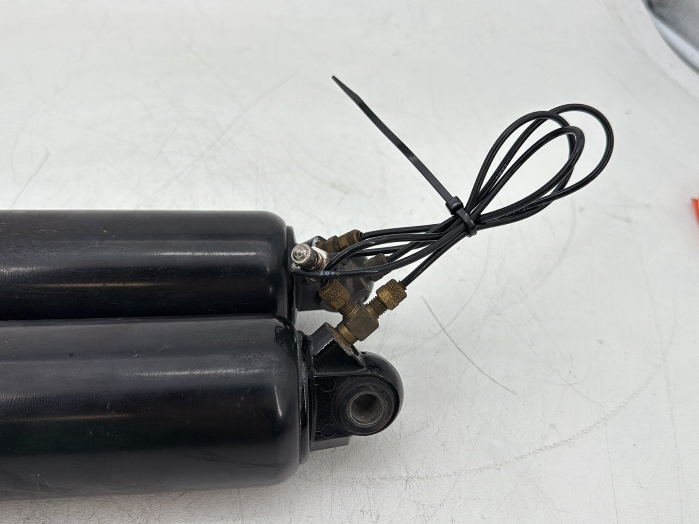 95 Harley Touring Electra Glide Classic OEM Rear Left Right Shock Absorbers 13"