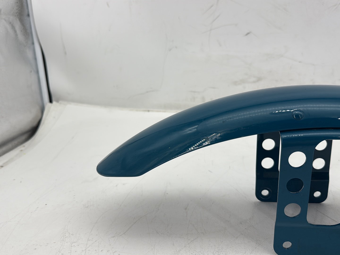 2001 Harley Sportster 883 Hugger XLH883 OEM Front Wheel Fender Shell Panel