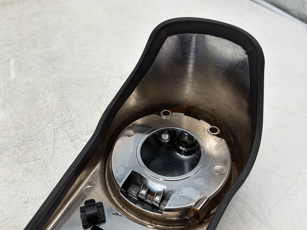 2001 Harley Electra Glide Touring FLHT OEM Fuel Gas Tank Dash Console NOKey