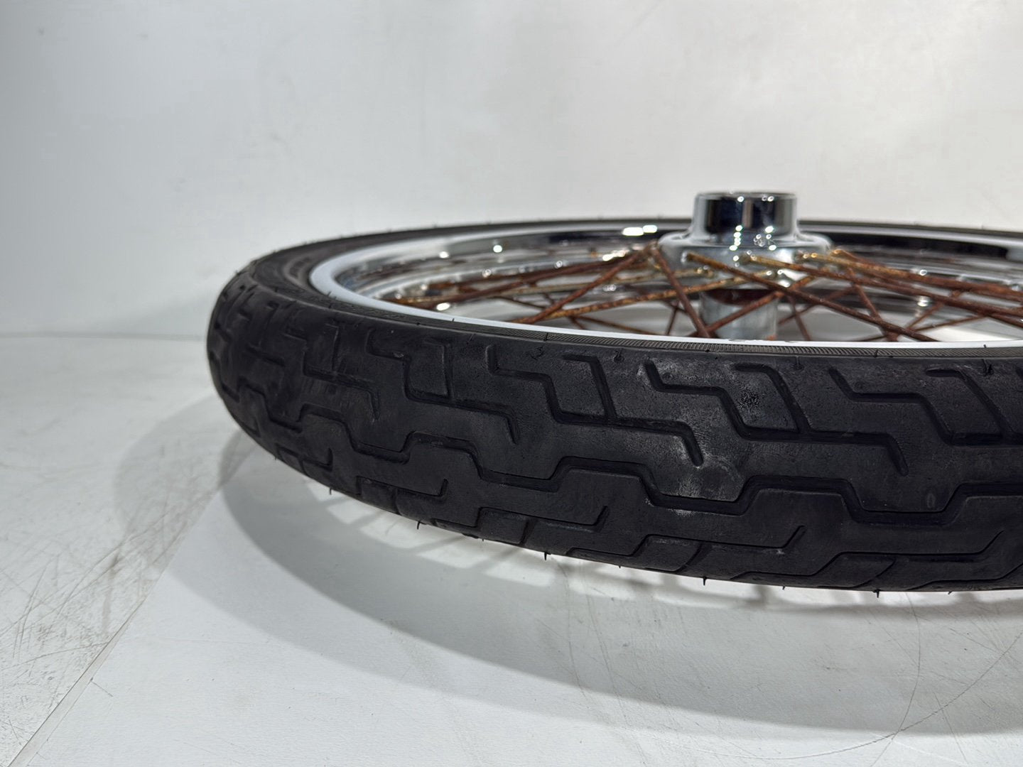 2005 Harley Dyna FXDWG Wide Glide OEM Front Wheel Rim Tire Spoked