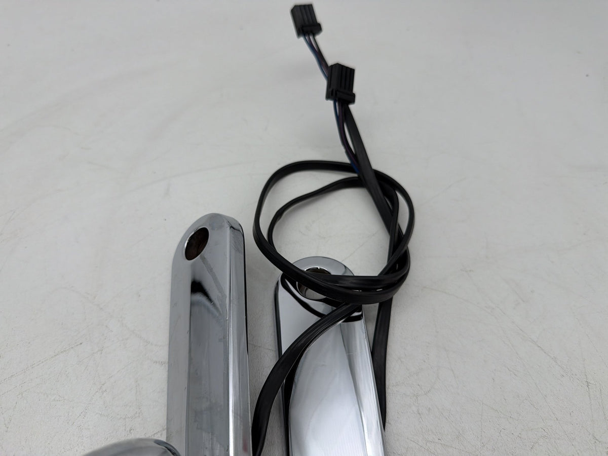 13 Harley Street Glide Touring FLHX OEM Front Left Right Turn Signal Indicators