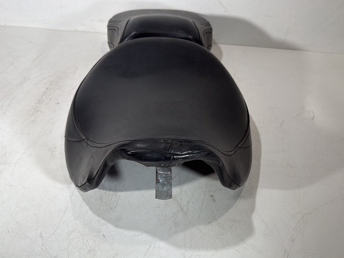 1999 - 2006 Harley-Davidson Touring Road King Police Passenger Rider Driver Seat Saddle 52949-97A