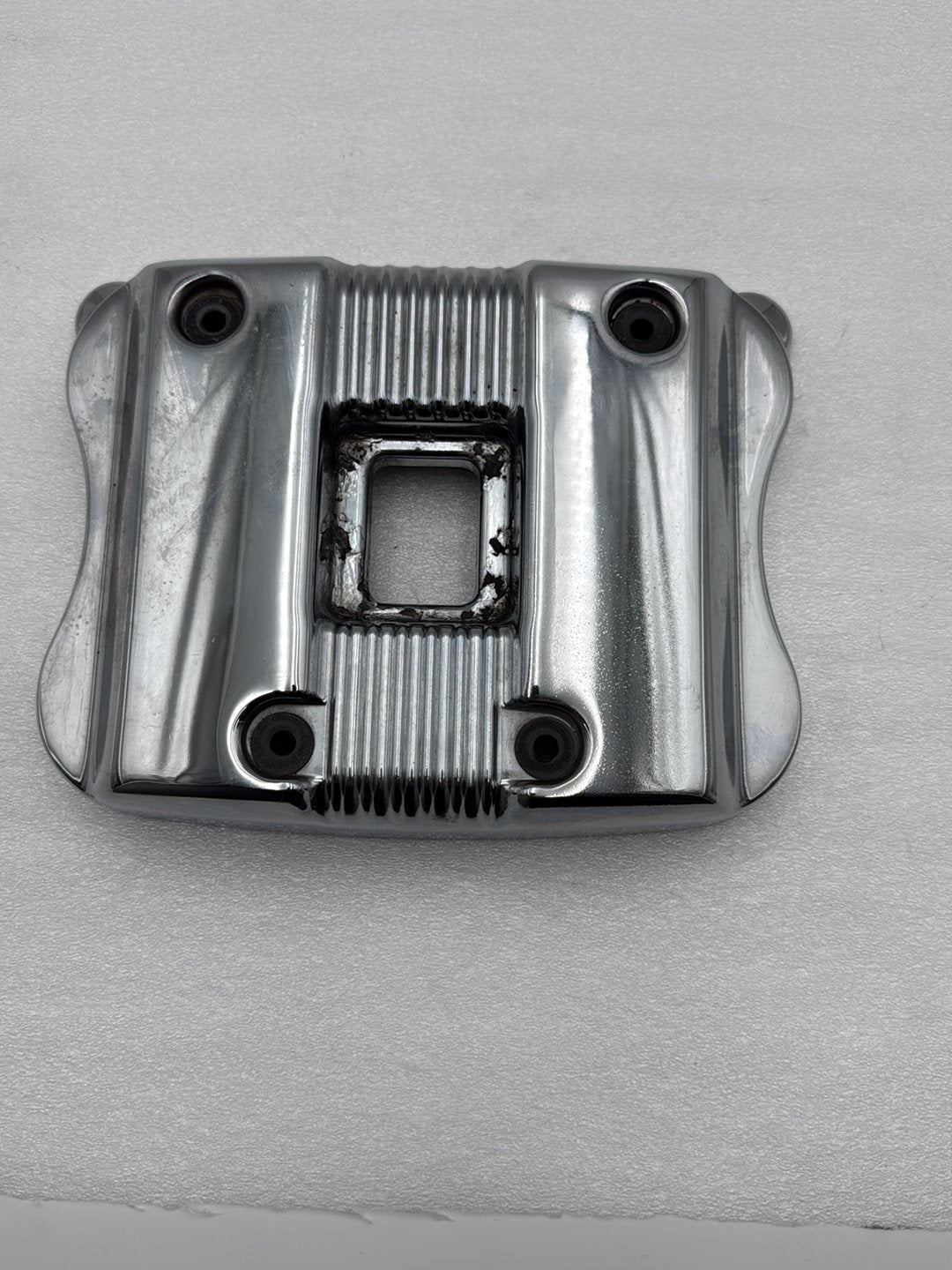 2004 - 2013 Harley-Davidson Sportster Custom Twin Cam Top Rocker Cover 17571-99 17581-04