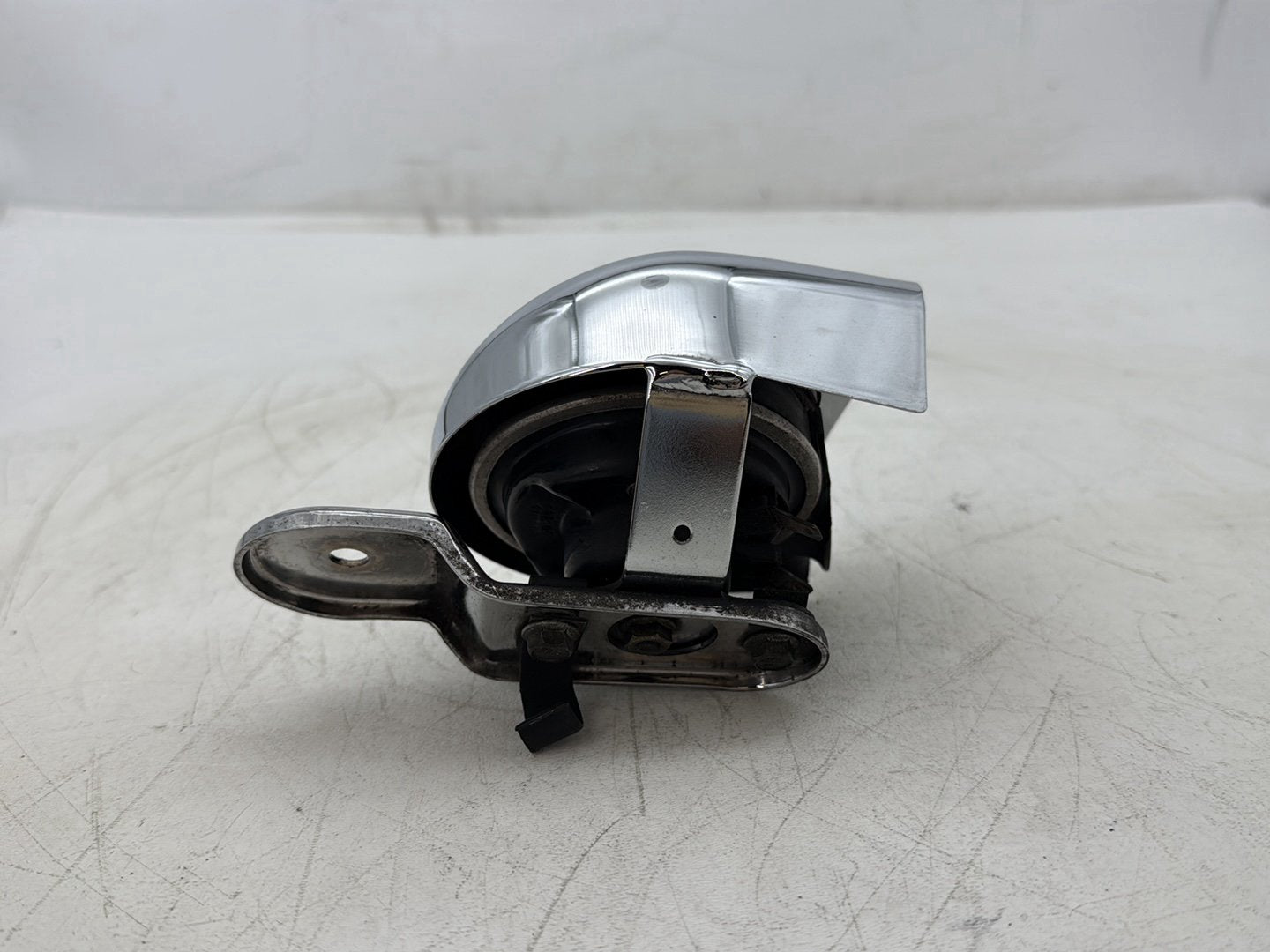 1997 Harley Softail FLSTC Heritage Classic OEM Horn Signal Klaxon Chrome Cover