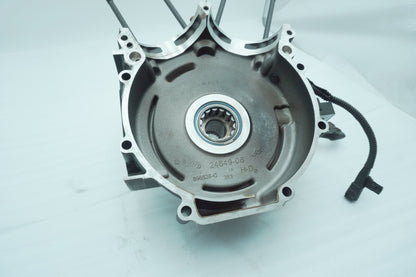 2007 - 2011 Harley-Davidson Touring Electra Glide Crankcase Shaft Engine Motor Cover 24649-06