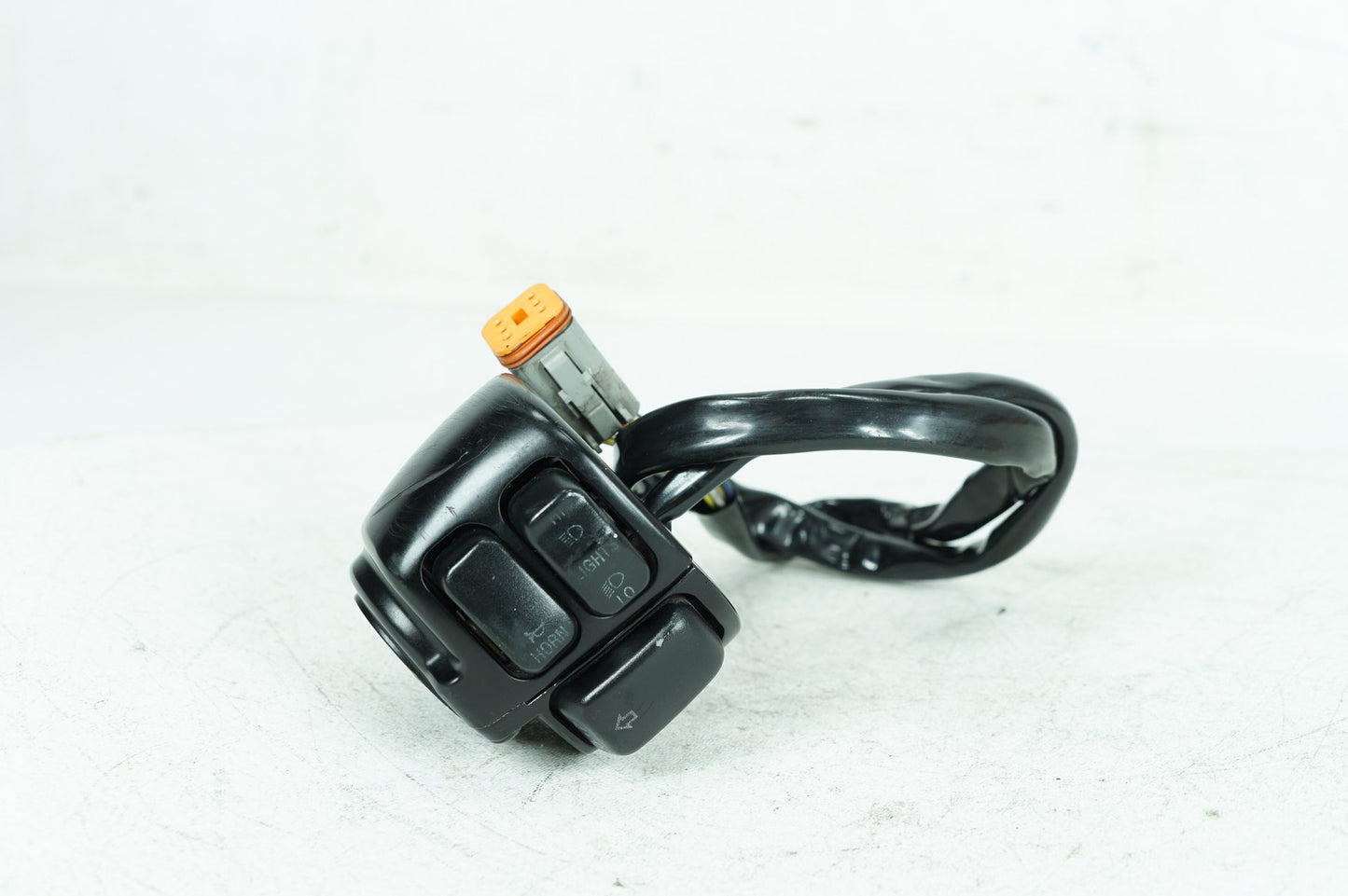 1999 - 2006 Harley-Davidson Dyna Super Glide Left Turn Signal Headlight Switches Controls 71598-00
