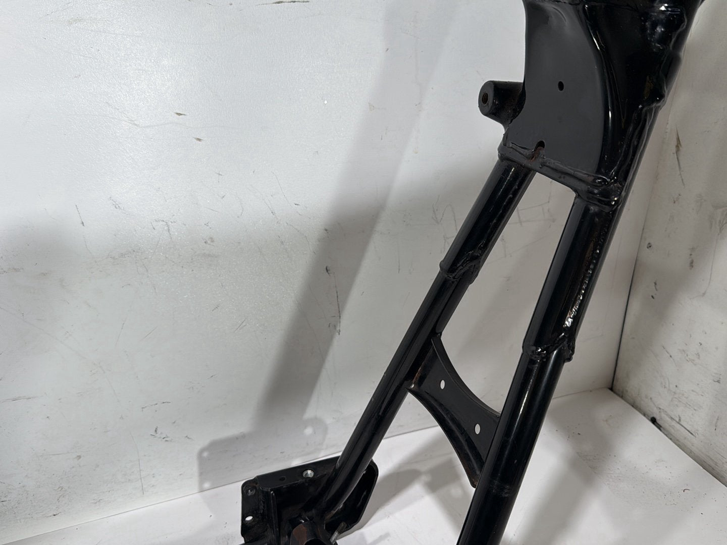 08 Harley Electra Glide Touring Ultra FLHTCU OEM Body Main Frame Chassis CLN CLR