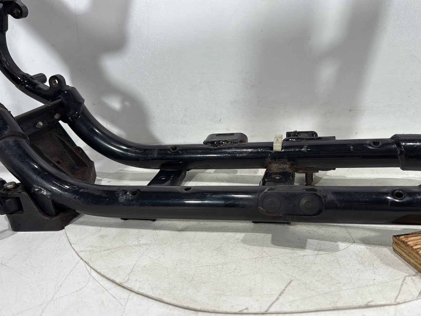 2004 Harley Sportster XL883C 883 Custom OEM Body Main Frame Chassis SLVG