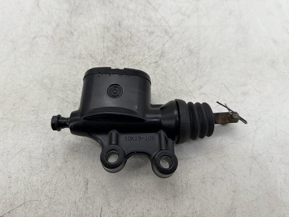 11 Harley Electra Glide Touring Police OEM Rear Brake Master Cylinder Reservoir