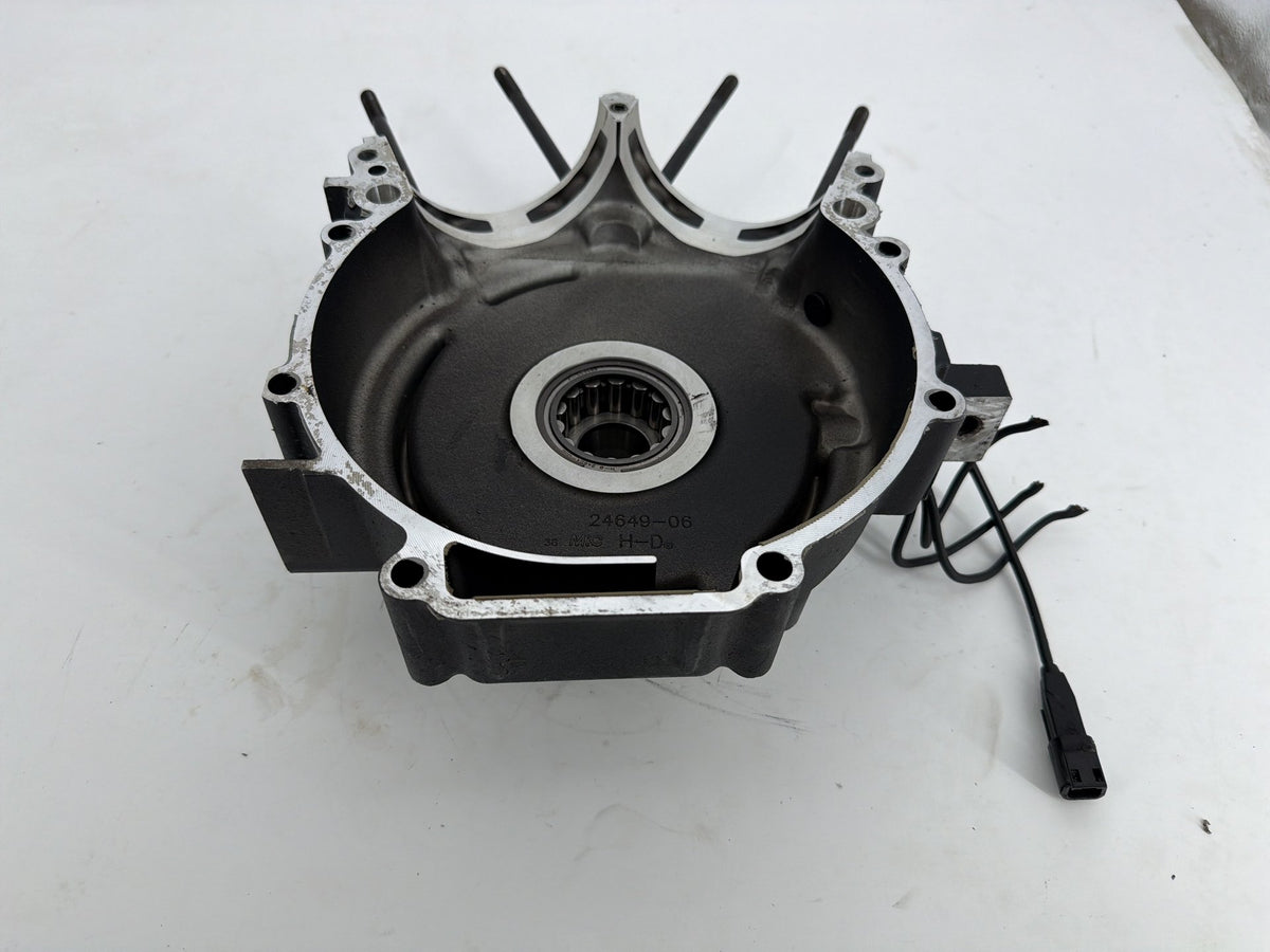 2016 Harley Touring FLHXS Street Glide OEM Crankcase Shaft Engine Motor Cover