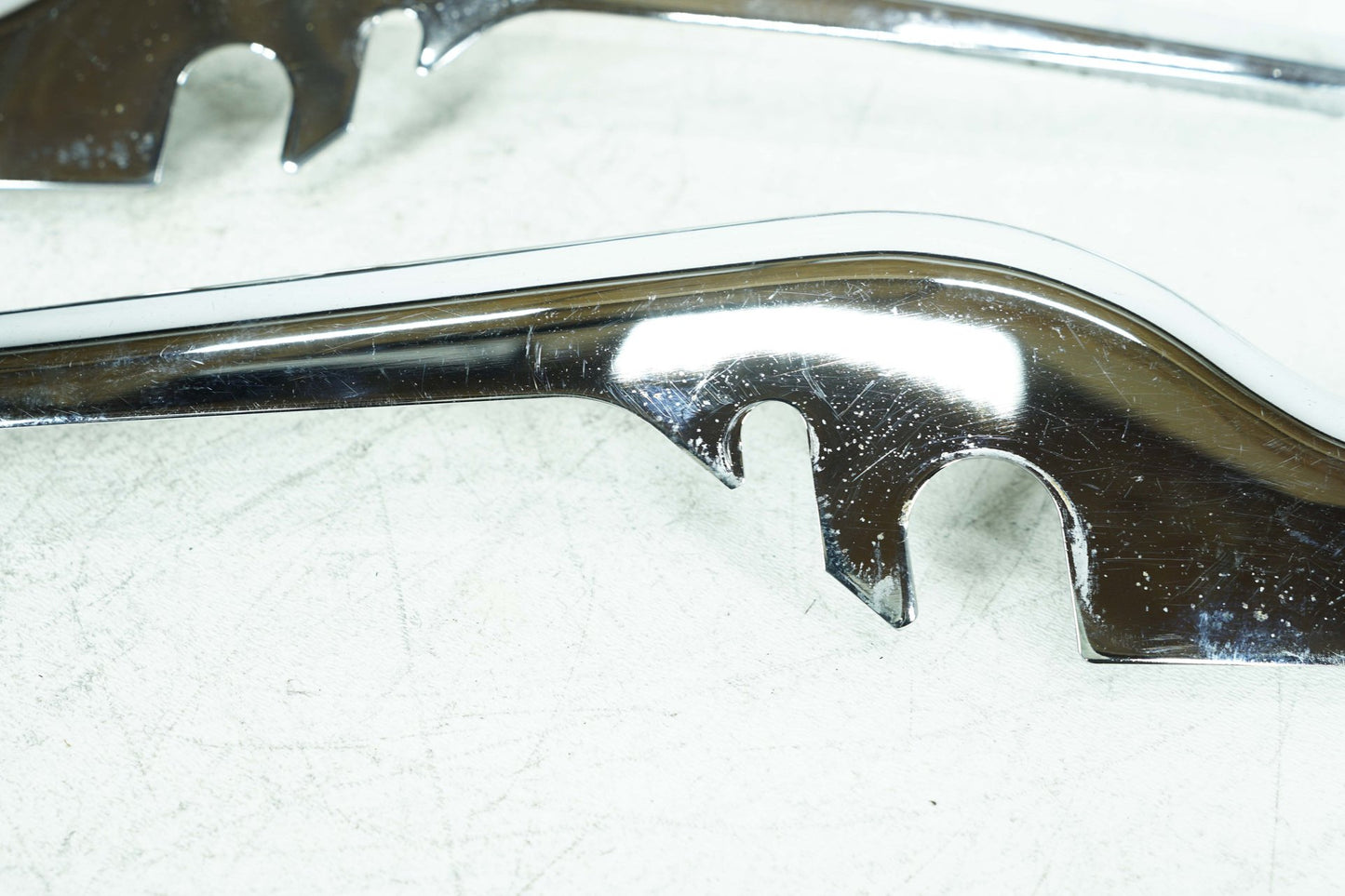 1984 - 1998 Harley-Davidson Touring Road King Left Right Saddlebag Fender Struts Brackets 47552-79B