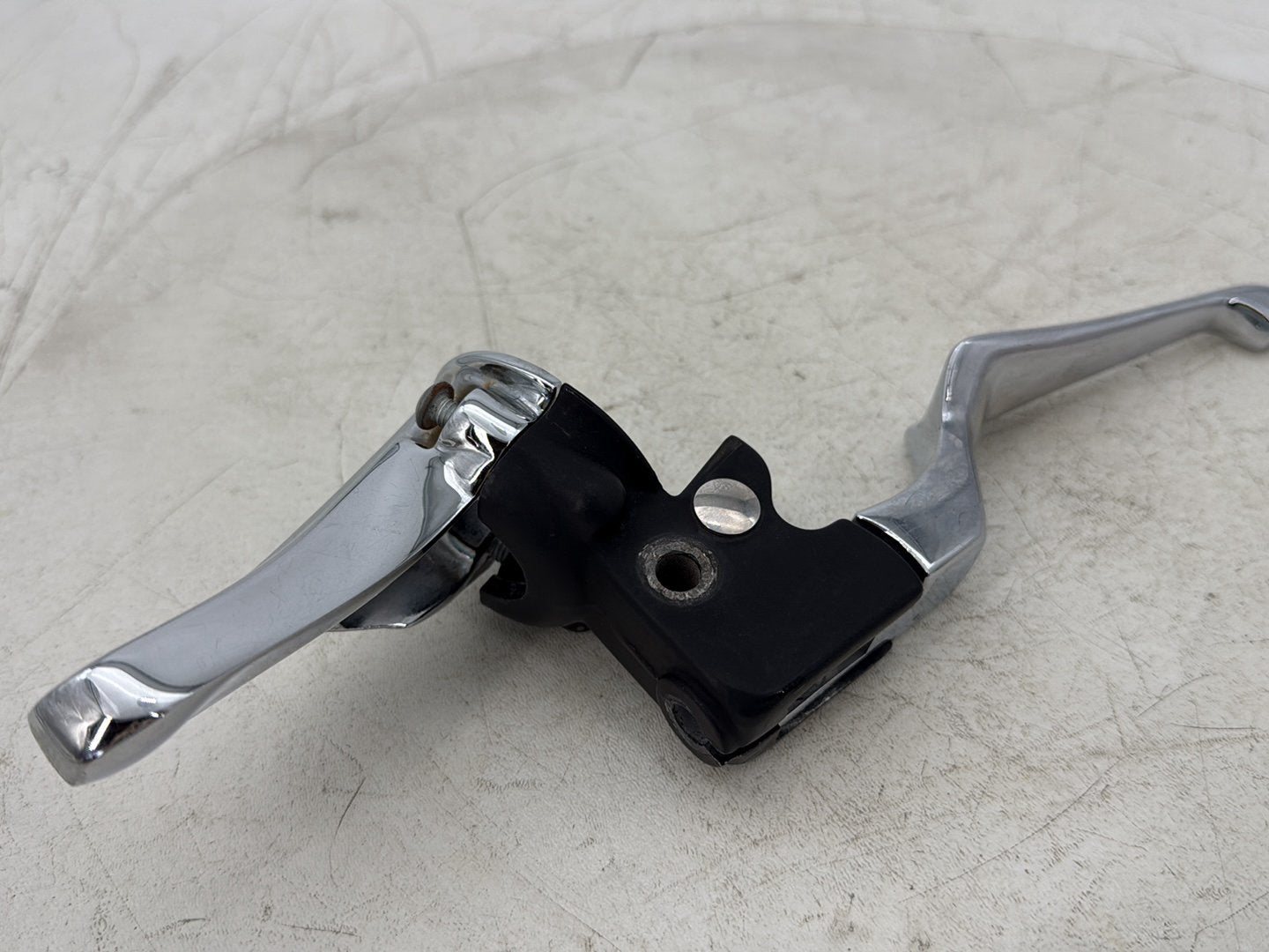 2015 Harley Dyna Low Rider FXDL OEM Front Left Hand Clutch Control Lever