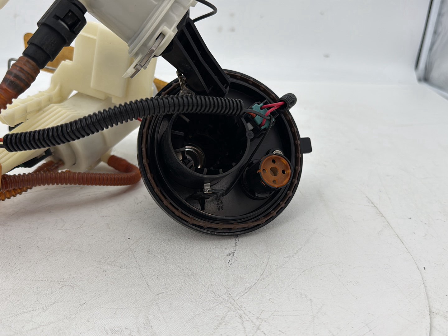 2007 - 2012 Harley-Davidson Touring Electra Glide Ultra Gas Gasoline Fuel Petrol Pump Sending 62908-08