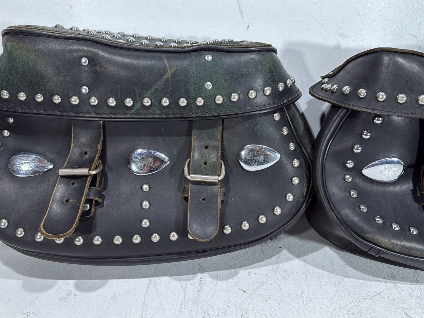 1991 Harley Heritage Softail Classic FLSTC OEM Rear Left Right Saddlebags Luggage Leather