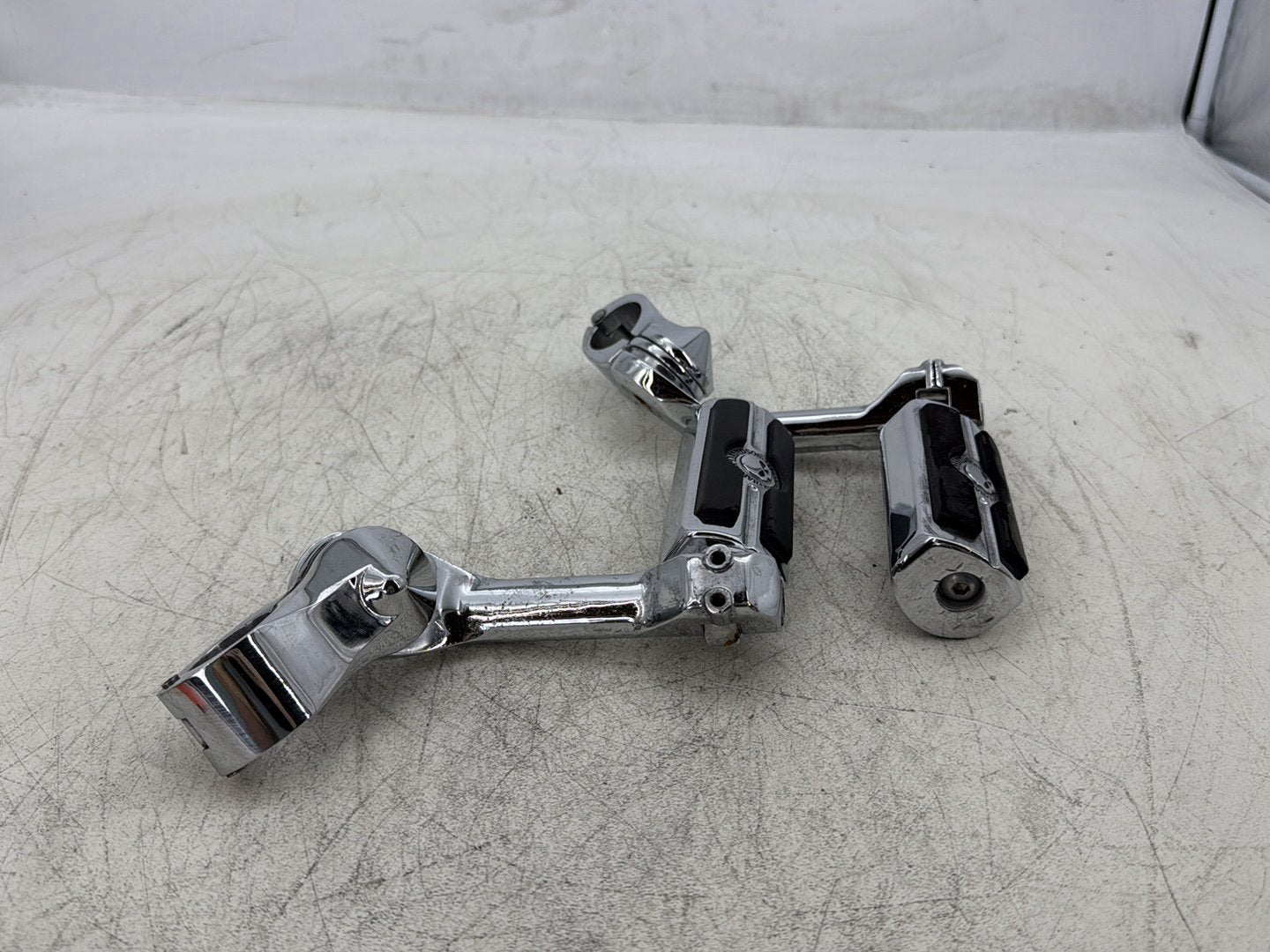 2007 Harley Touring FLHTC Electra Glide Classic OEM Front Right Left Highway Foot Pegs