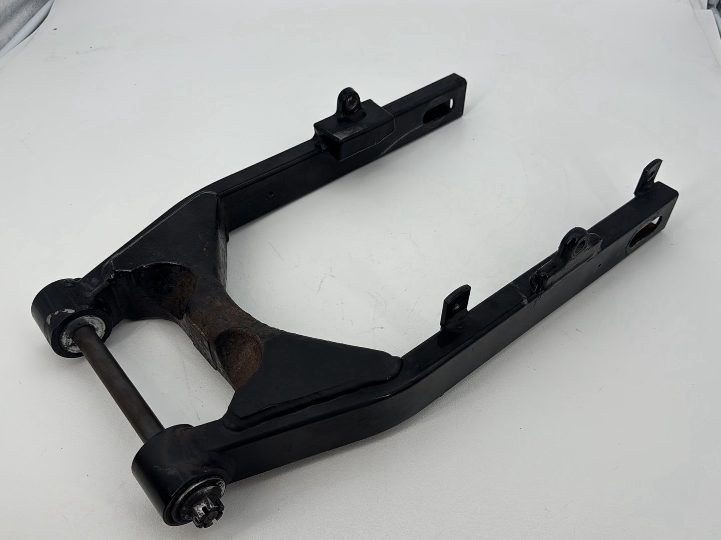 1999 - 2006 Harley-Davidson Dyna Low Rider Rear Fork Swingarm Swing Arm 47820-90A