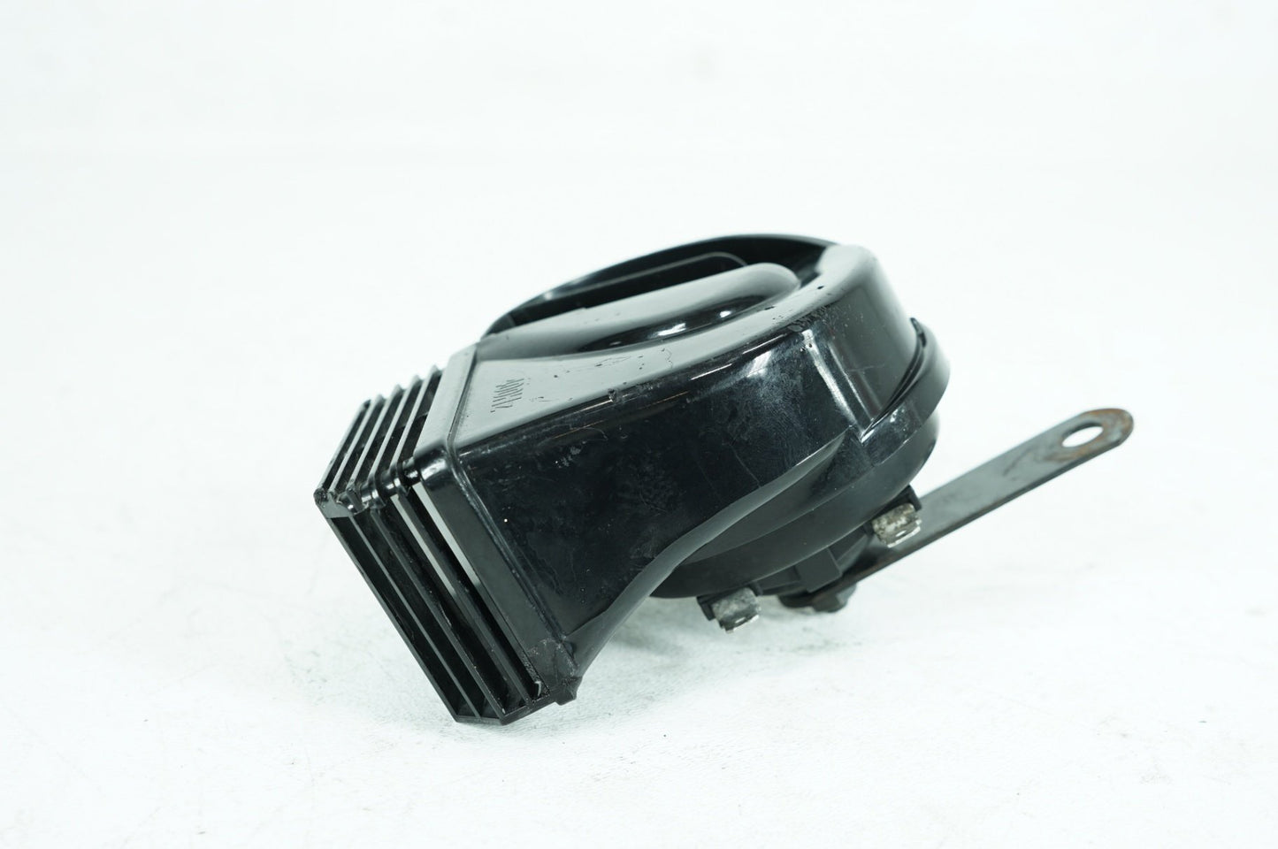 2000 - 2006 Harley-Davidson Softail Heritage Classic Signal Horn Klaxon Beep 69012-93A
