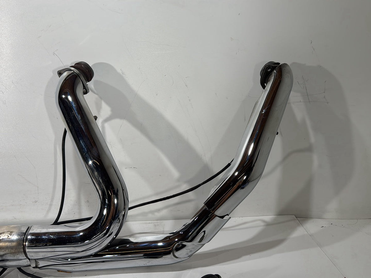 2017 Harley Road Glide Touring FLTRXS OEM Exhaust Header Pipes Muffler 65600176