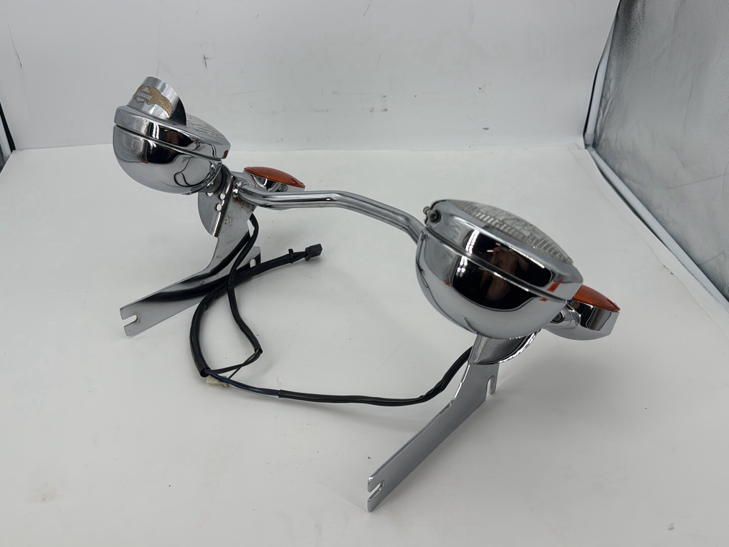 1999 - 2006 Harley-Davidson Touring Electra Glide Classic Front Turn Signal Indicators Aux Light Bar 68712-94A