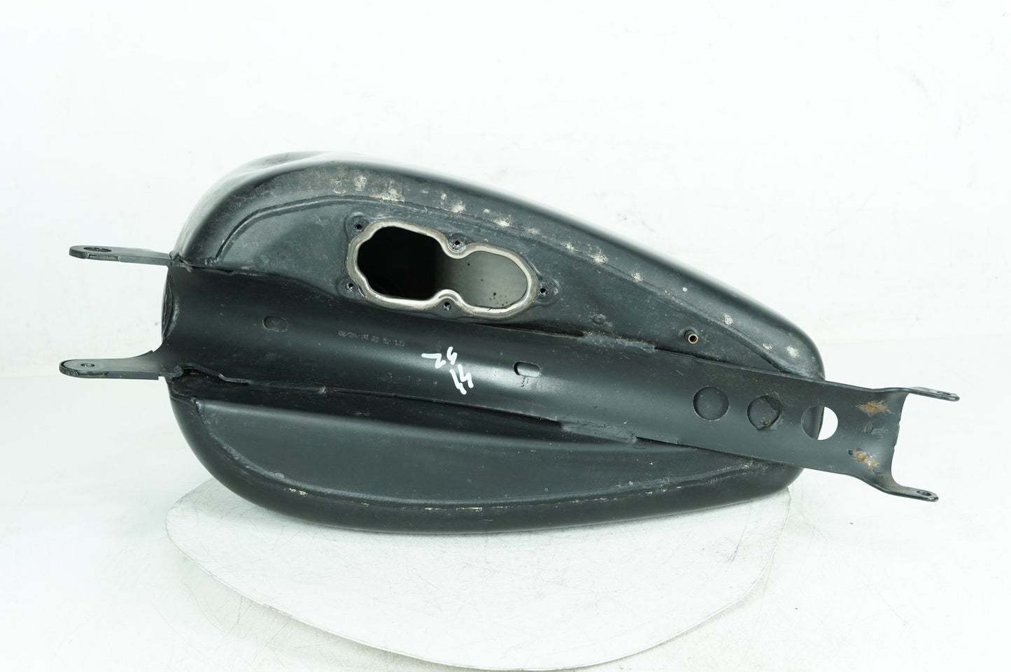 2004 - 2022 Harley-Davidson Sportster Iron 883 Fuel Gas Tank Gasoline Reservoir   61405-07