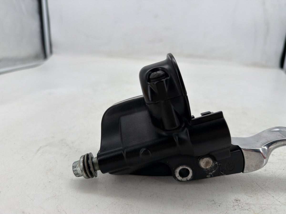 2001 Harley Softail Deuce FXSTD OEM Front Right Brake Lever Master Cylinder