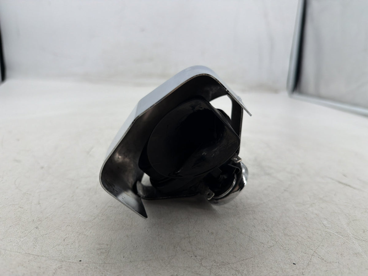 2001 Harley Heritage Softail Classic FLSTC OEM Horn Signal Klaxon Chrome Cover
