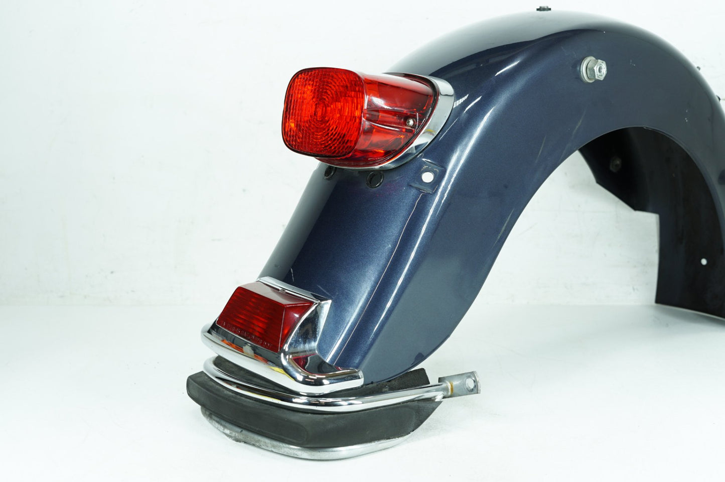 2007 - 2012 Harley-Davidson Touring Electra Glide Ultra Rear Wheel Fender Taillight Brake Lamp 59579-06