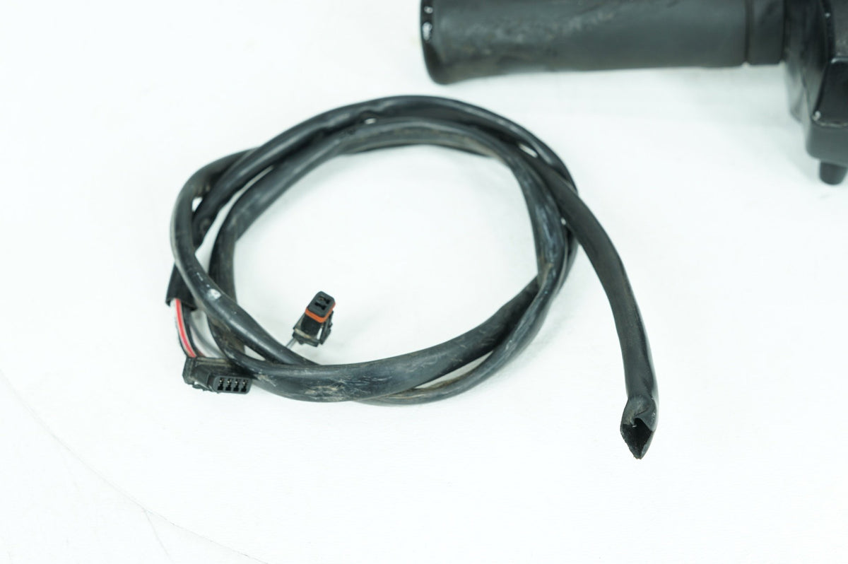 2019 Harley FLHX Street Glide OEM Right Engine Start Kill Switch Control