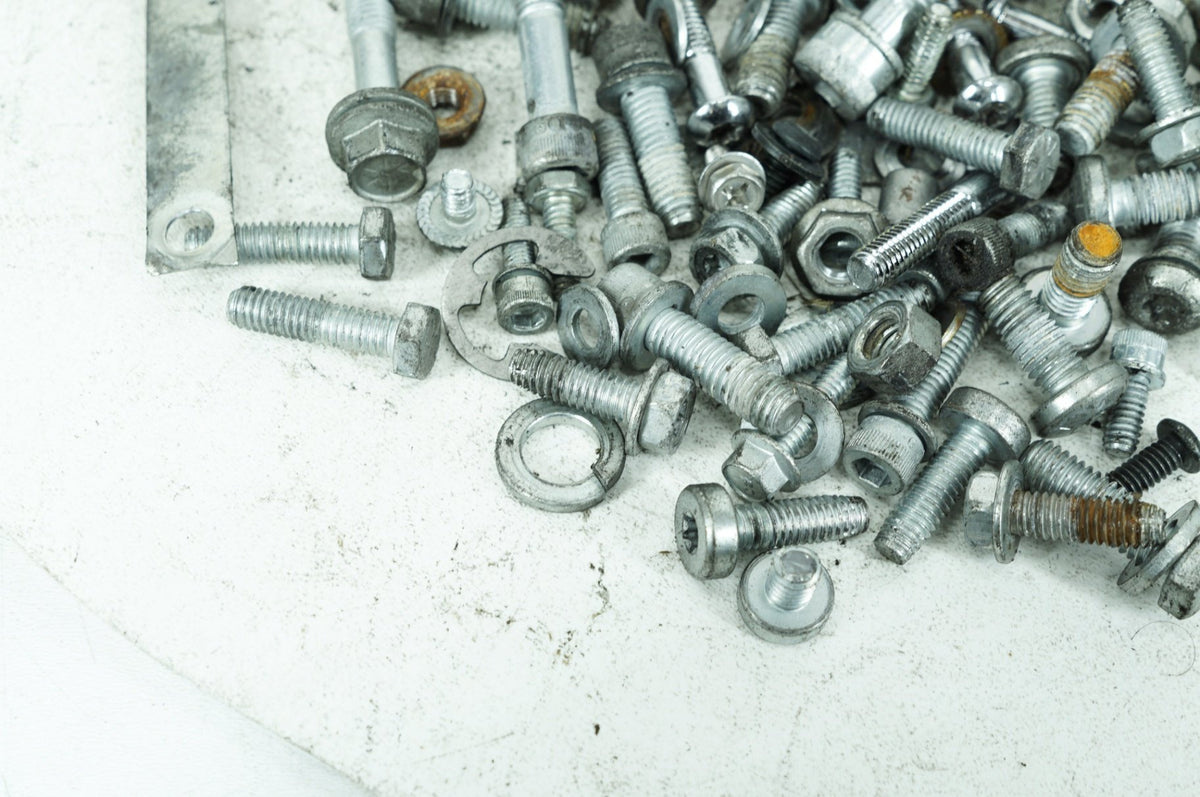 2013 Harley-Davidson Touring FLHX - Hardware Bolts Nuts & Brackets