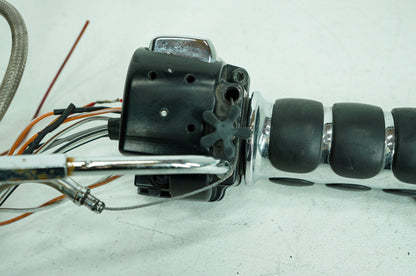 1999 - 2006 Harley-Davidson Dyna Wide Glide Right Engine Start Kill Switches Controls 71684-06A