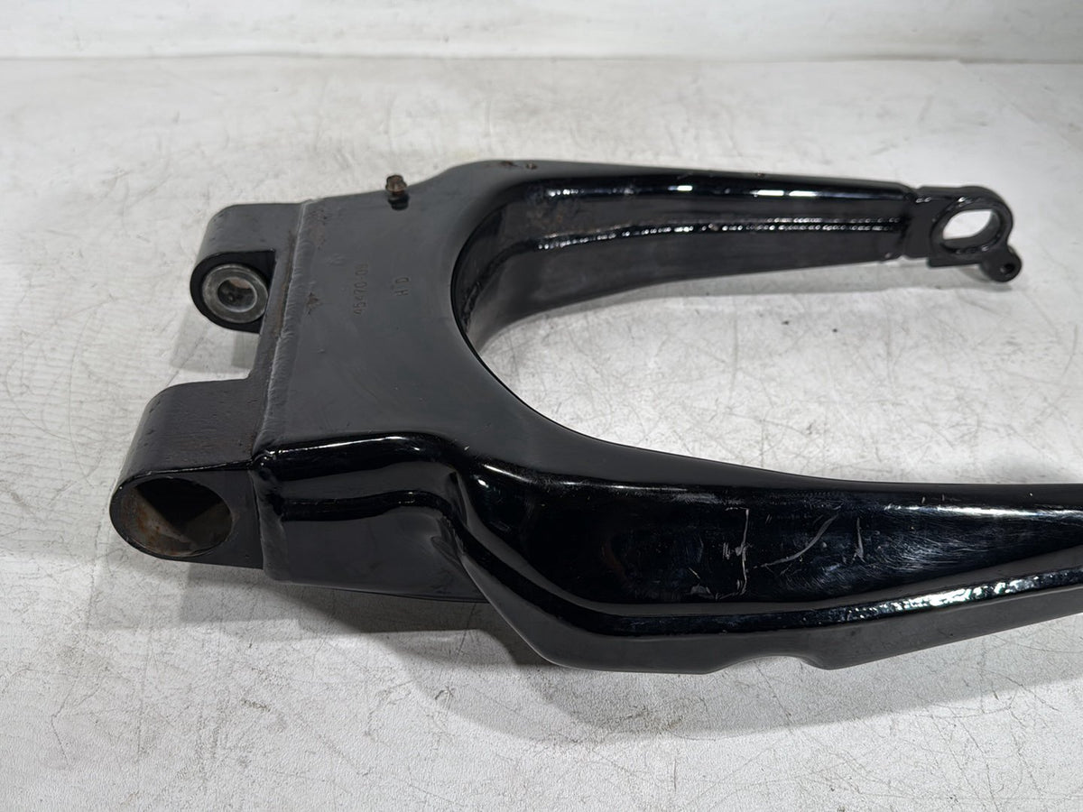 2010 Harley Electra Glide Touring Ultra OEM Rear Fork Swingarm Swing Arm