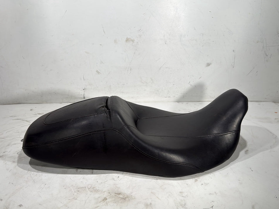 2022 Harley Road King Touring FLHR OEM Passenger Rider Driver Seat Saddle