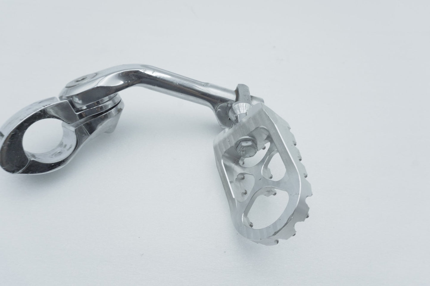 1999 - 2006 Harley-Davidson Touring Electra Glide Front Driver Highway 1 Foot Peg Rest Highway Foot Peg Rest